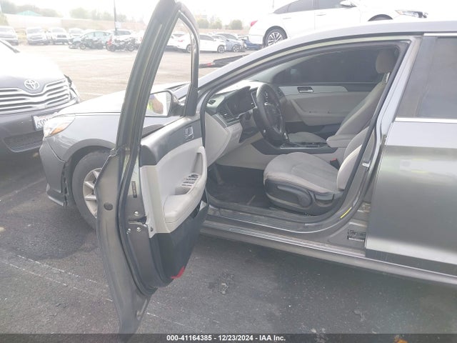 Hyundai SONATA SE 2018 5NPE24AF0JH692503 Image 21