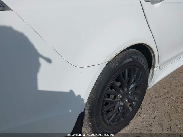 Mitsubishi LANCER ES 2015 JA32U2FU8FU023299 Image 14