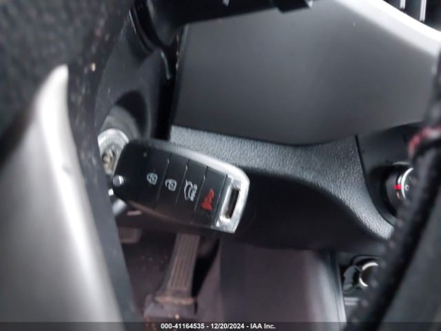 KNDPBCAC5E7657586 KIA Sportage Lx