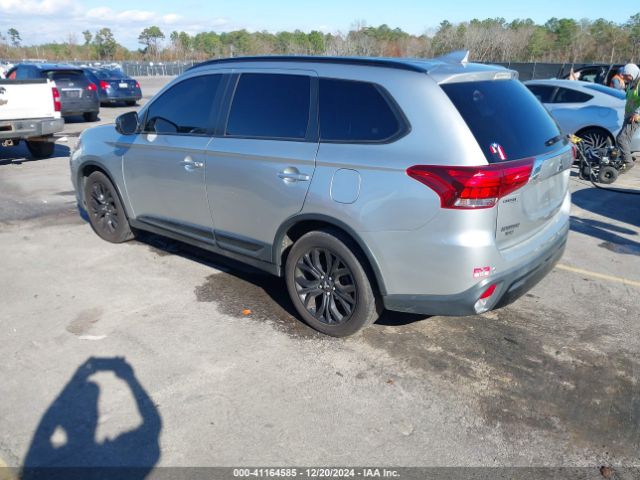 2019 MITSUBISHI OUTLANDER JA4AD3A39KZ028990 Photo 2