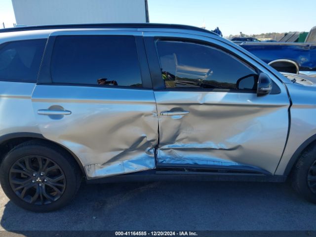2019 MITSUBISHI OUTLANDER JA4AD3A39KZ028990 Photo 5