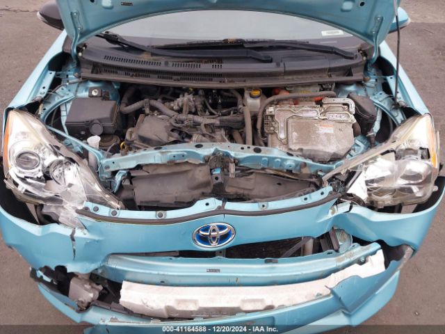 JTDKDTB31E1081047 Toyota Prius C One