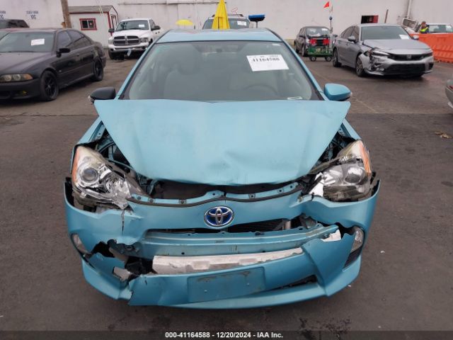 JTDKDTB31E1081047 Toyota Prius C One