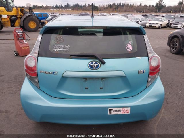 JTDKDTB31E1081047 Toyota Prius C One