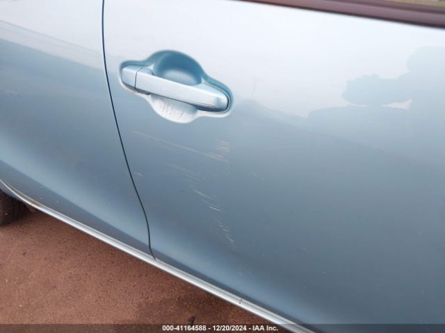JTDKDTB31E1081047 Toyota Prius C One