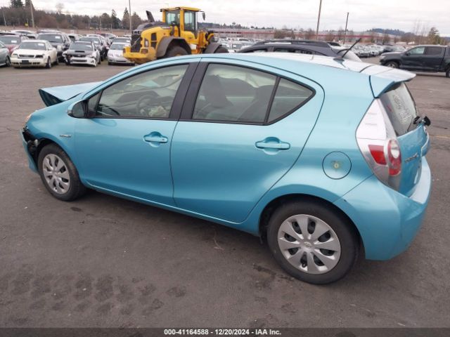 JTDKDTB31E1081047 Toyota Prius C One