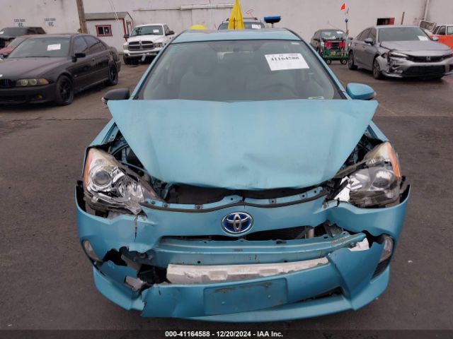 JTDKDTB31E1081047 Toyota Prius C One