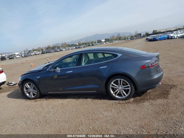5YJSA1H10EFP65033 Tesla Model S P85