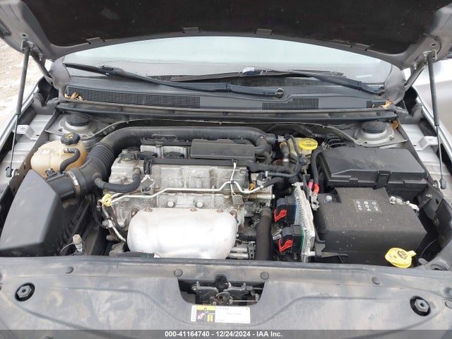 Chrysler 200 Touring 2017 1C3CCCFB3HN507976 Image 10