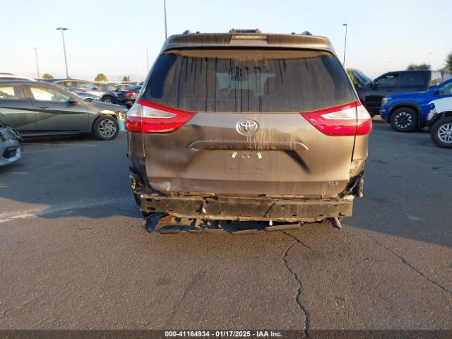 5TDYZ3DC2HS843429 Toyota Sienna Xle/limited