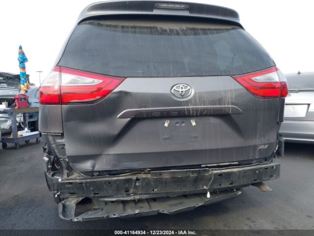 5TDYZ3DC2HS843429 Toyota Sienna Xle/limited