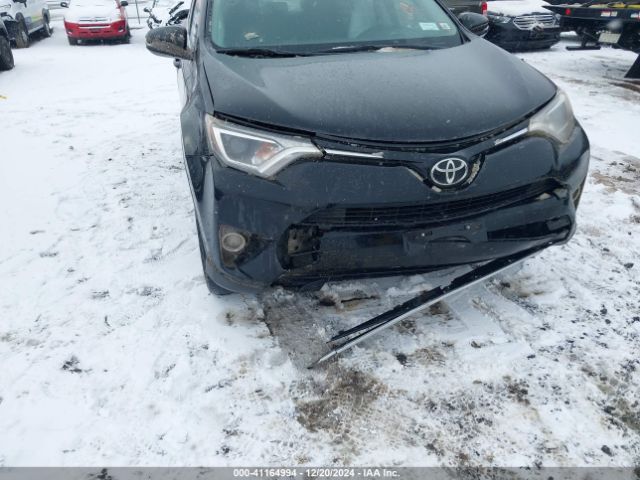 2T3RFREV8JW851250 Toyota Rav4 Adventure/xle