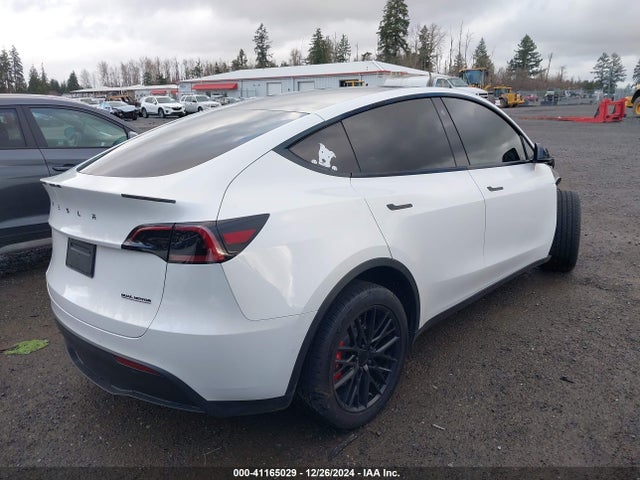 2021 TESLA MODEL Y 5YJYGDEE4MF173747 Photo 3