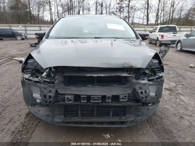 1FADP3H29JL255501 Ford FOCUS SEL