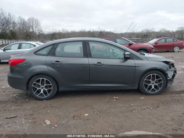 1FADP3H29JL255501 Ford FOCUS SEL