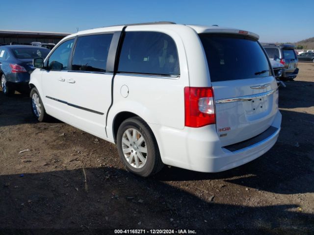 2015 CHRYSLER TOWN & COUNTRY 2C4RC1BG4FR661477 Photo 2