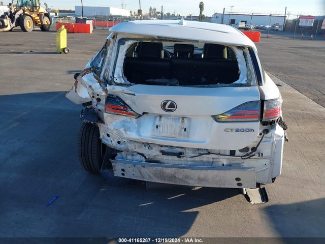 Lexus CT 200H 2015 JTHKD5BH2F2225318 Image 16