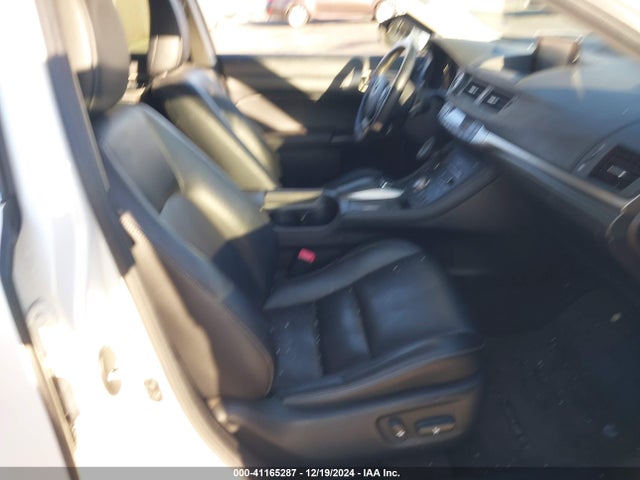 Lexus CT 200H 2015 JTHKD5BH2F2225318 Image 5