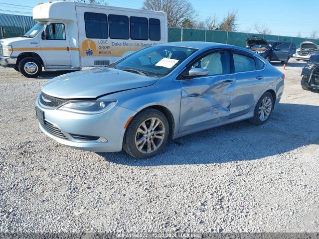 Chrysler 200 Limited 2015 1C3CCCAB7FN715508 Image 2