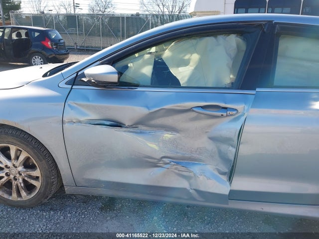 Chrysler 200 Limited 2015 1C3CCCAB7FN715508 Image 6