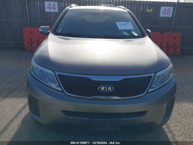 KIA Sorento Lx V6 2015 5XYKTDA75FG605380 Image 12