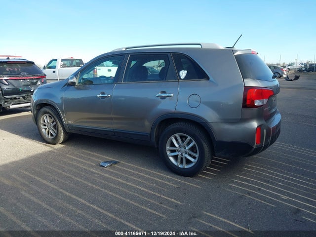 KIA Sorento Lx V6 2015 5XYKTDA75FG605380 Image 3