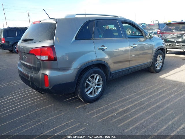 KIA Sorento Lx V6 2015 5XYKTDA75FG605380 Image 4