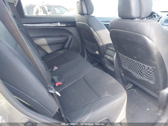 KIA Sorento Lx V6 2015 5XYKTDA75FG605380 Image 8