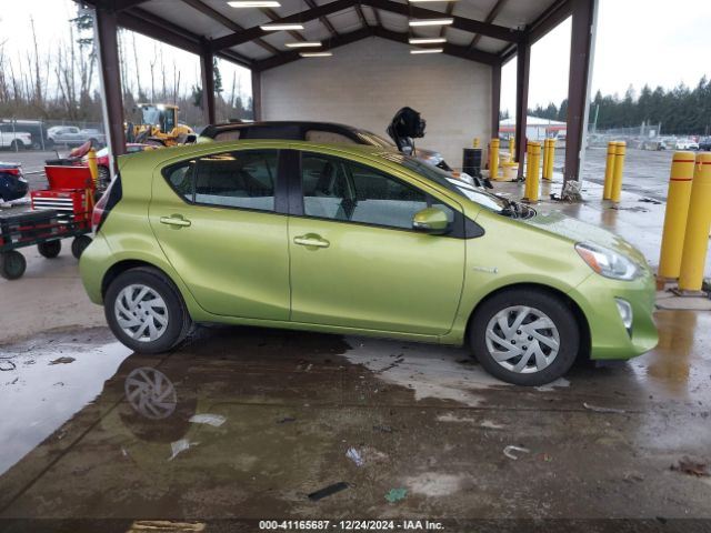 JTDKDTB37F1090398 Toyota Prius C One