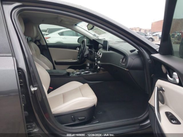 KNAE15LA8K6062411 KIA Stinger