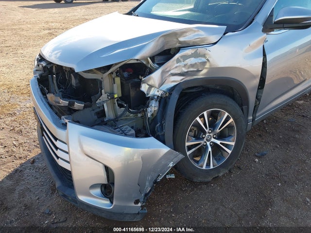 5TDZZRFH5HS189512 Toyota Highlander Le Plus