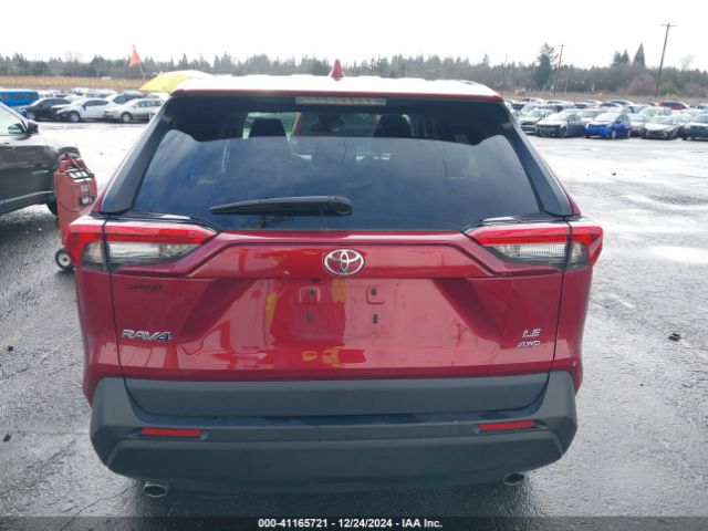2T3G1RFV2NW252113 Toyota RAV4 LE