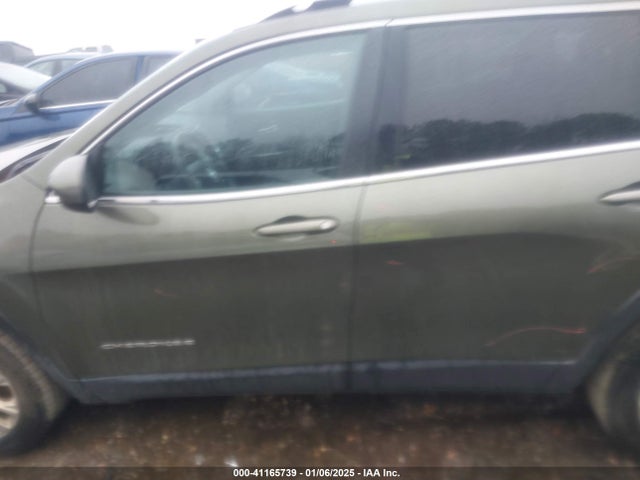 1C4PJLCB3KD241170 Jeep Cherokee Latitude Fwd