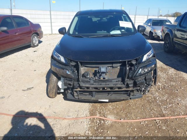 5N1BT3AA4PC788066 Nissan Rogue S Fwd