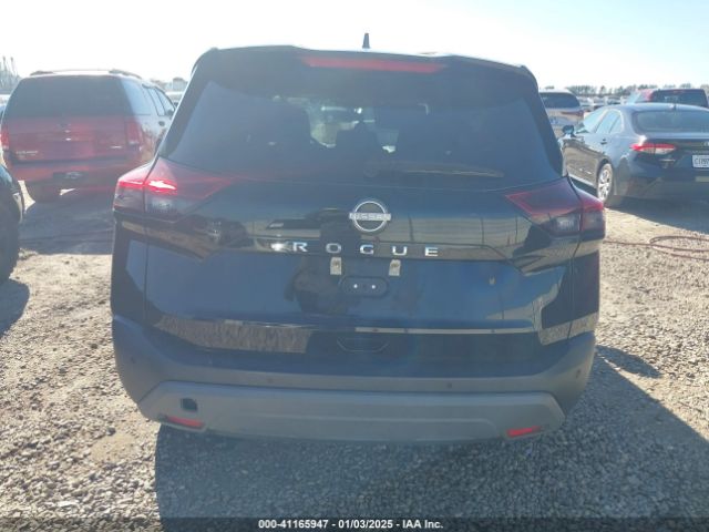 5N1BT3AA4PC788066 Nissan Rogue S Fwd