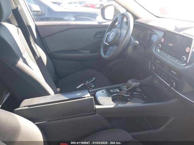 5N1BT3AA4PC788066 Nissan Rogue S Fwd