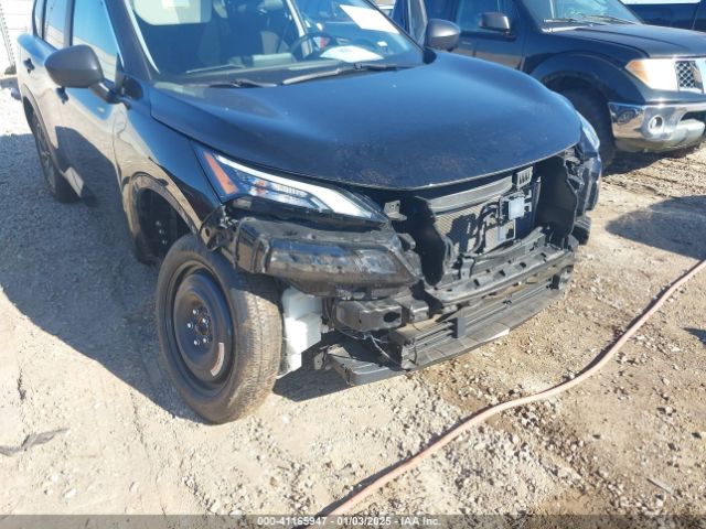 5N1BT3AA4PC788066 Nissan Rogue S Fwd