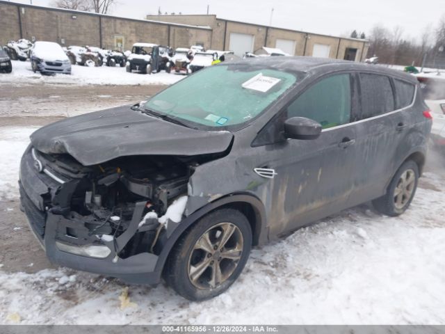 1FMCU9G90FUB35065 Ford ESCAPE SE