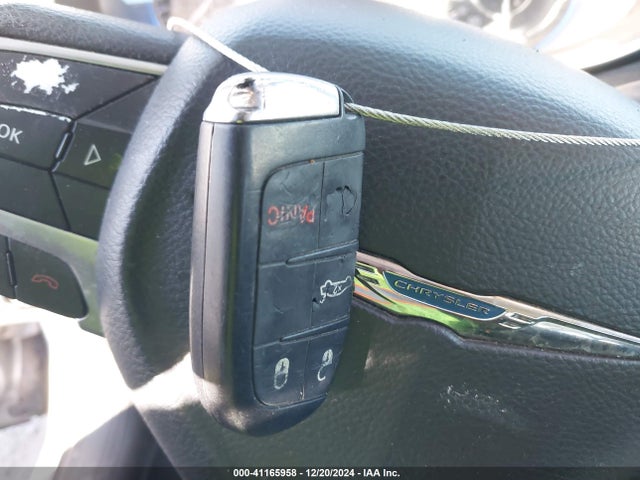 Chrysler 200 Limited 2015 1C3CCCAB7FN633049 Image 11