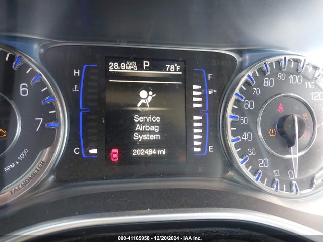 Chrysler 200 Limited 2015 1C3CCCAB7FN633049 Image 7