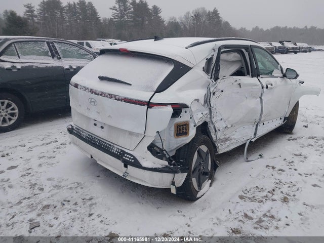 2025 HYUNDAI KONA ELECTRIC KM8HE3A60SU018112 Photo 3