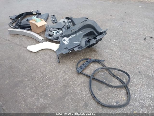JTMA1RFV5KD004274 Toyota Rav4 Xle Premium