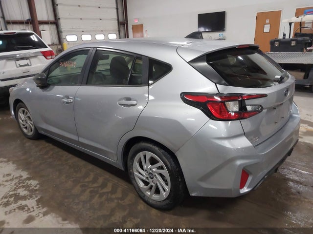 JF1GUABC9R8323161 Subaru Impreza Base 5-door