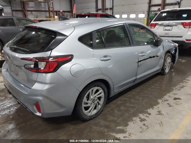JF1GUABC9R8323161 Subaru Impreza Base 5-door