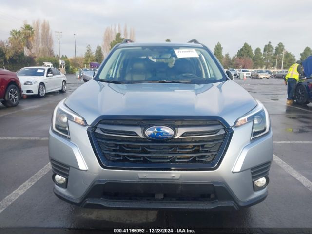 JF2SKAPC5NH431081 Subaru Forester Limited