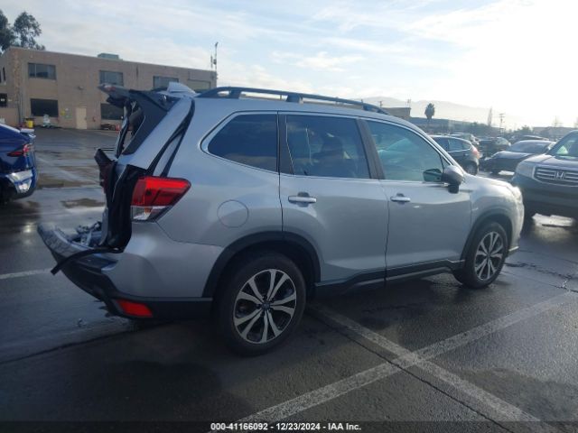 JF2SKAPC5NH431081 Subaru Forester Limited