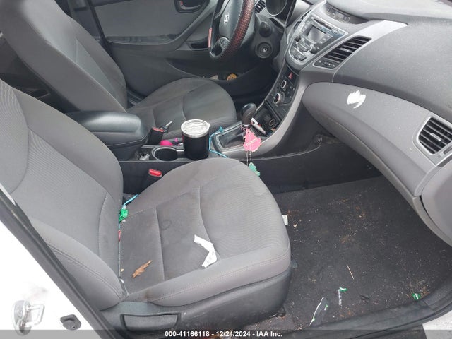 5NPDH4AE3EH479746 Hyundai ELANTRA SE