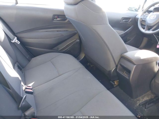 5YFEPMAE2NP329556 Toyota COROLLA LE