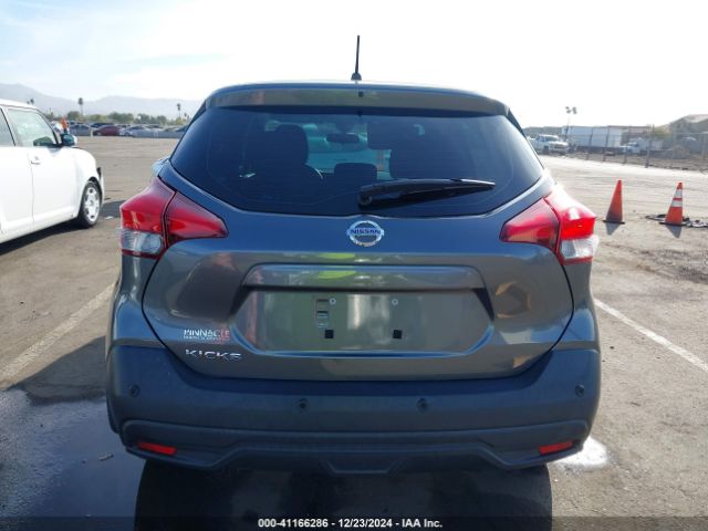 3N1CP5BV0LL549447 Nissan Kicks S Xtronic Cvt