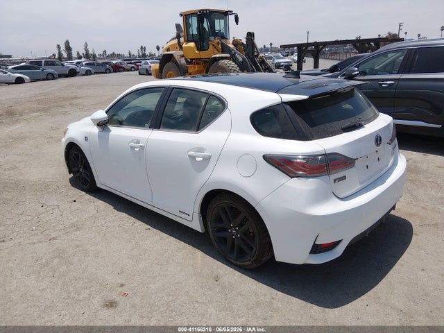 Lexus CT 200H 2015 JTHKD5BHXF2249690 Image 3